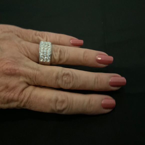 VINTAGE Guess Ring Size 8 - Picture 9 of 9